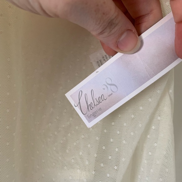 Chelsea28 cream ruffle lingerie one-piece SZ M - Picture 6 of 8